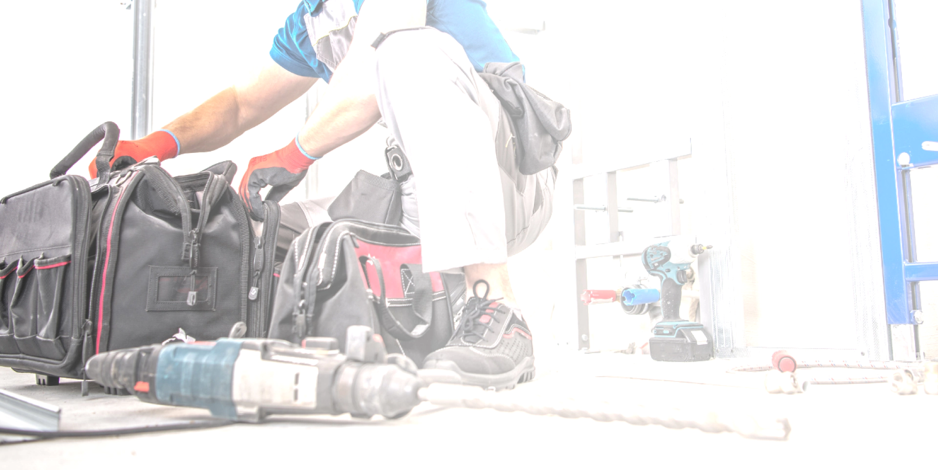 wood fecnce and tools